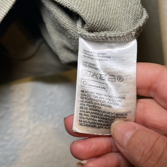 Divided sage green sweater with Love embroidered on the front size large - Picture 4 of 8